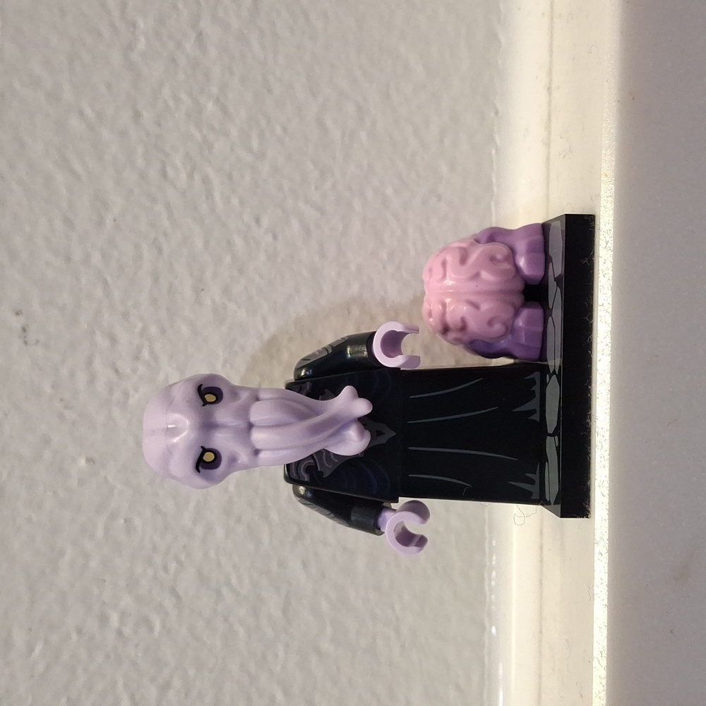 Lego Minifigure Dungeons & Dragons Mind Flayer